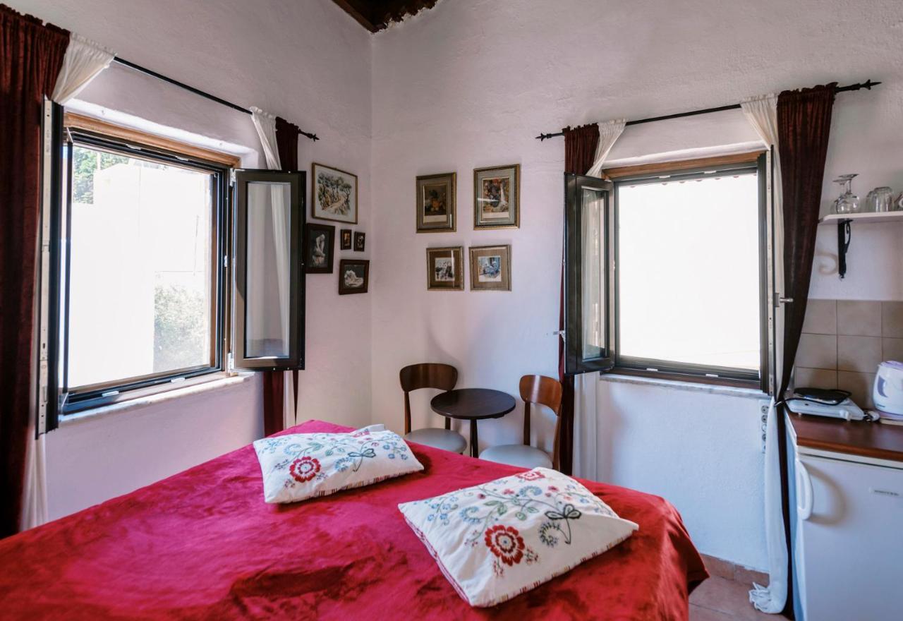 Kristina'S Rooms Rhodes City Екстериор снимка