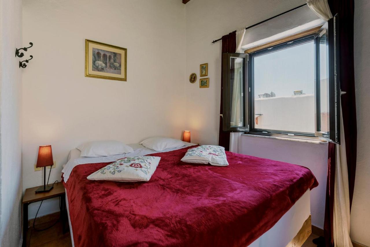 Kristina'S Rooms Rhodes City Екстериор снимка